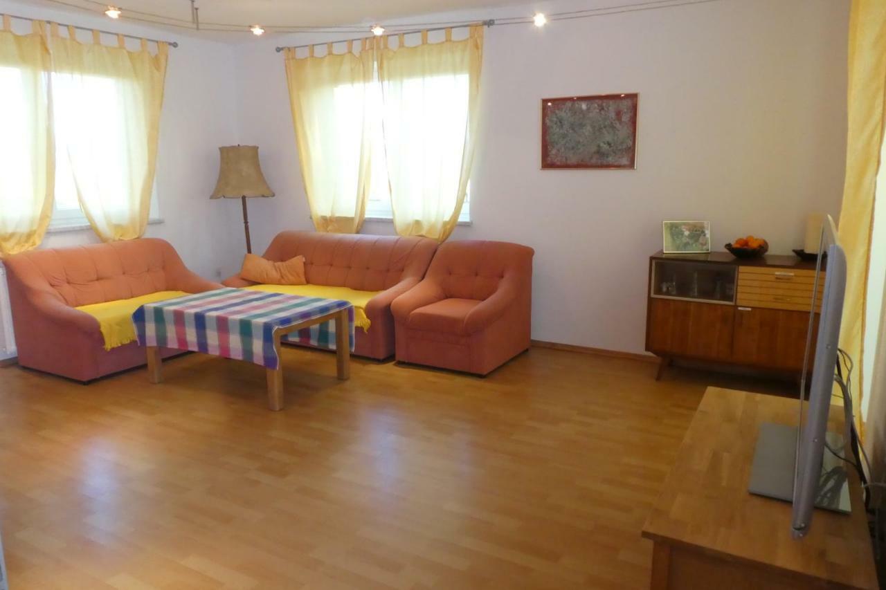 Narrenhaus Βίλα Fohnsdorf Εξωτερικό φωτογραφία